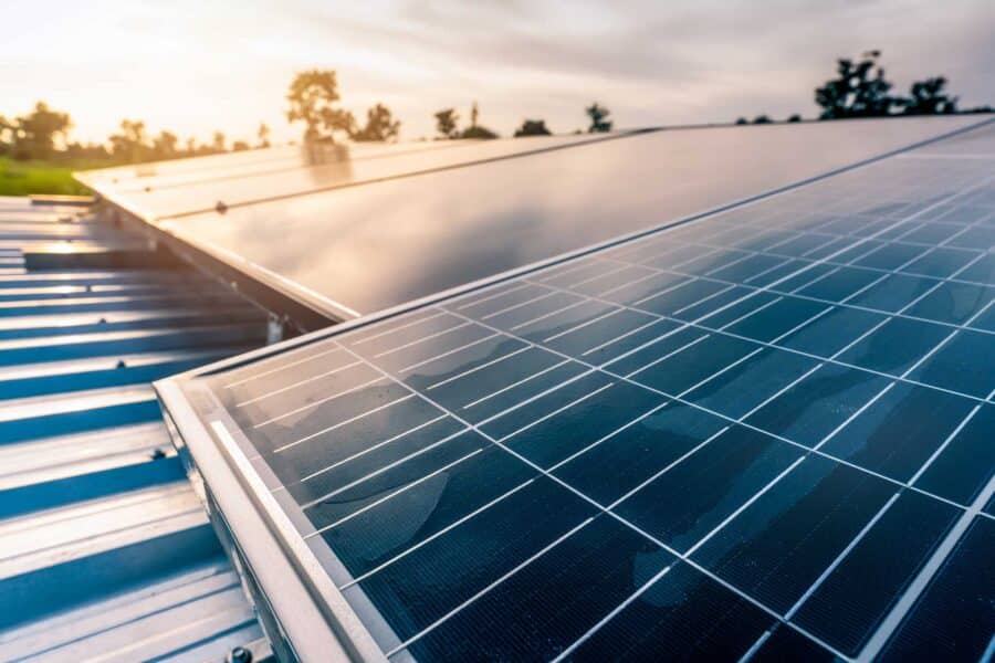 Fotovoltaico e sostenibilità aziendale: vantaggi reali