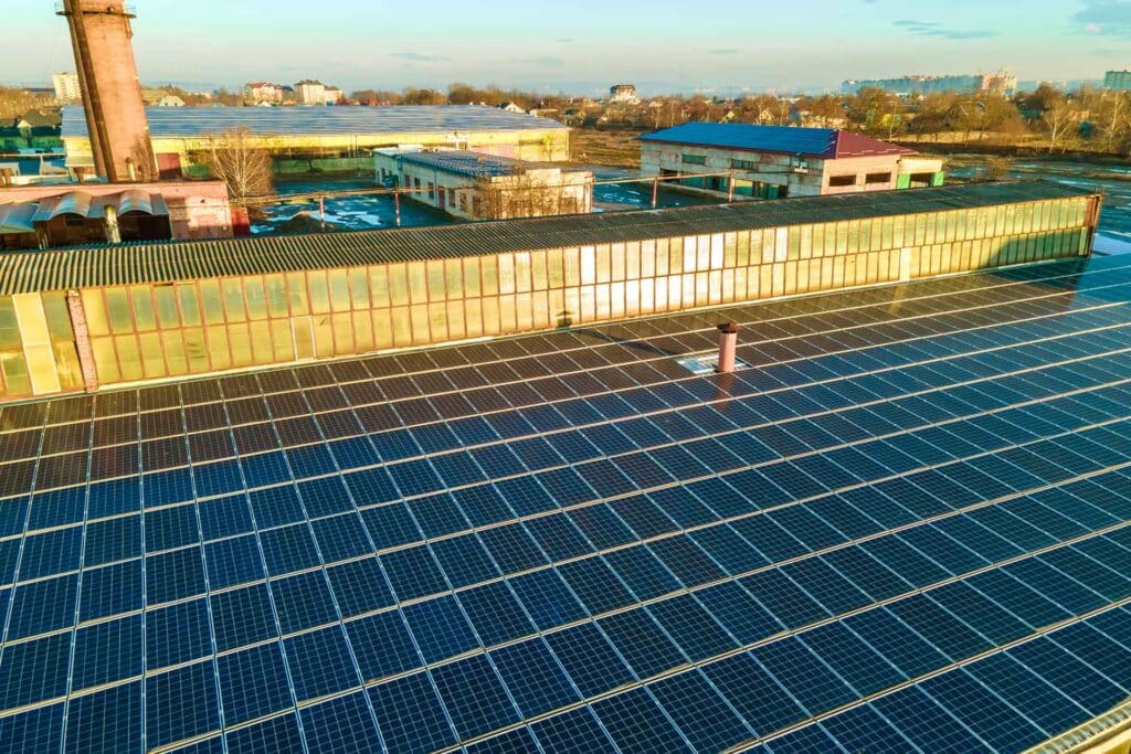 Fotovoltaico senza anticipo aziende: come funziona